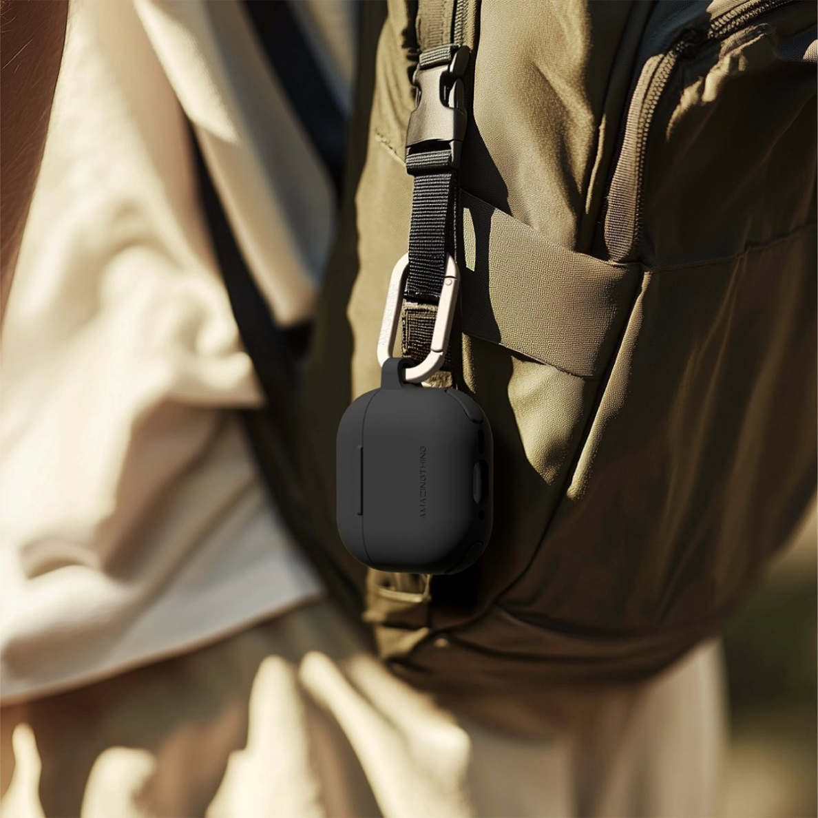 AirPods 4 AmazingThing Omni dėklas - smėlio 6