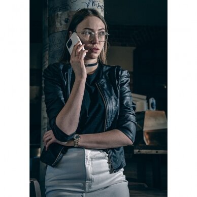 Apple iPhone 15 - 3mk Hardy Silicone MagCase Silver-Baltas 3 Apple iPhone 15 - 3mk Hardy Silicone MagCase Silver-Baltas 3