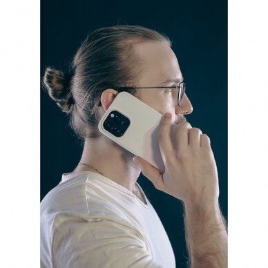 Apple iPhone 15 - 3mk Hardy Silicone MagCase Silver-Baltas 1 Apple iPhone 15 - 3mk Hardy Silicone MagCase Silver-Baltas 1