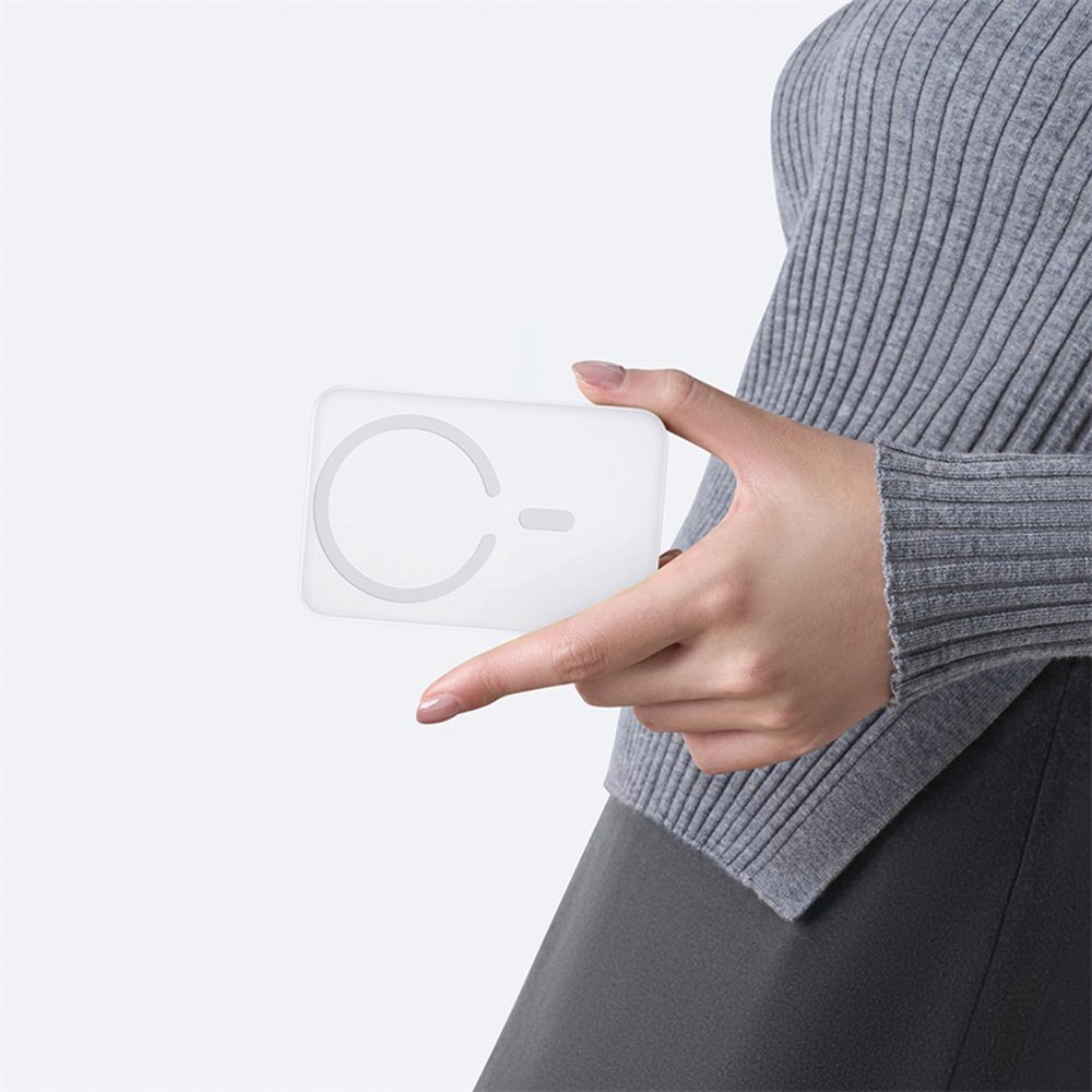 Išorinė baterija Baseus EnerFill FM11 Ultra-Mini 10000 mAh 22.5 W su MagSafe ir Baseus Simple USB-C 20 V/3 A 30 cm kabeliu – balta 9 Išorinė baterija Baseus EnerFill FM11 Ultra-Mini 10000 mAh 22.5 W su MagSafe ir Baseus Simple USB-C 20 V/3 A 30 cm kabeliu – balta 9