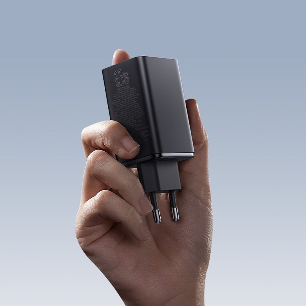 Sieninis įkroviklis Baseus GaN6 Pro 65 W 2 × USB-C + 2 × USB-A su juodu USB-C 100 W 1 m kabeliu – juodas 12