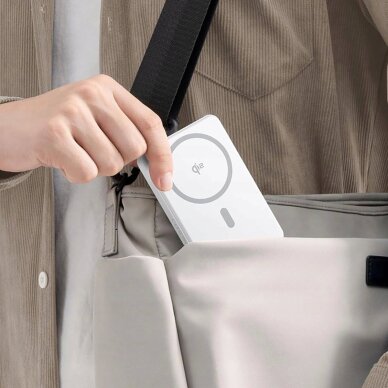 Išorinė baterija Baseus Airpow II 10000 mAh Qi2 su MagSafe 22.5 W ir Baseus Simple Series USB-C – USB-C 20 V/3 A (30 cm) kabeliu – balta 3 Išorinė baterija Baseus Airpow II 10000 mAh Qi2 su MagSafe 22.5 W ir Baseus Simple Series USB-C – USB-C 20 V/3 A (30 cm) kabeliu – balta 3