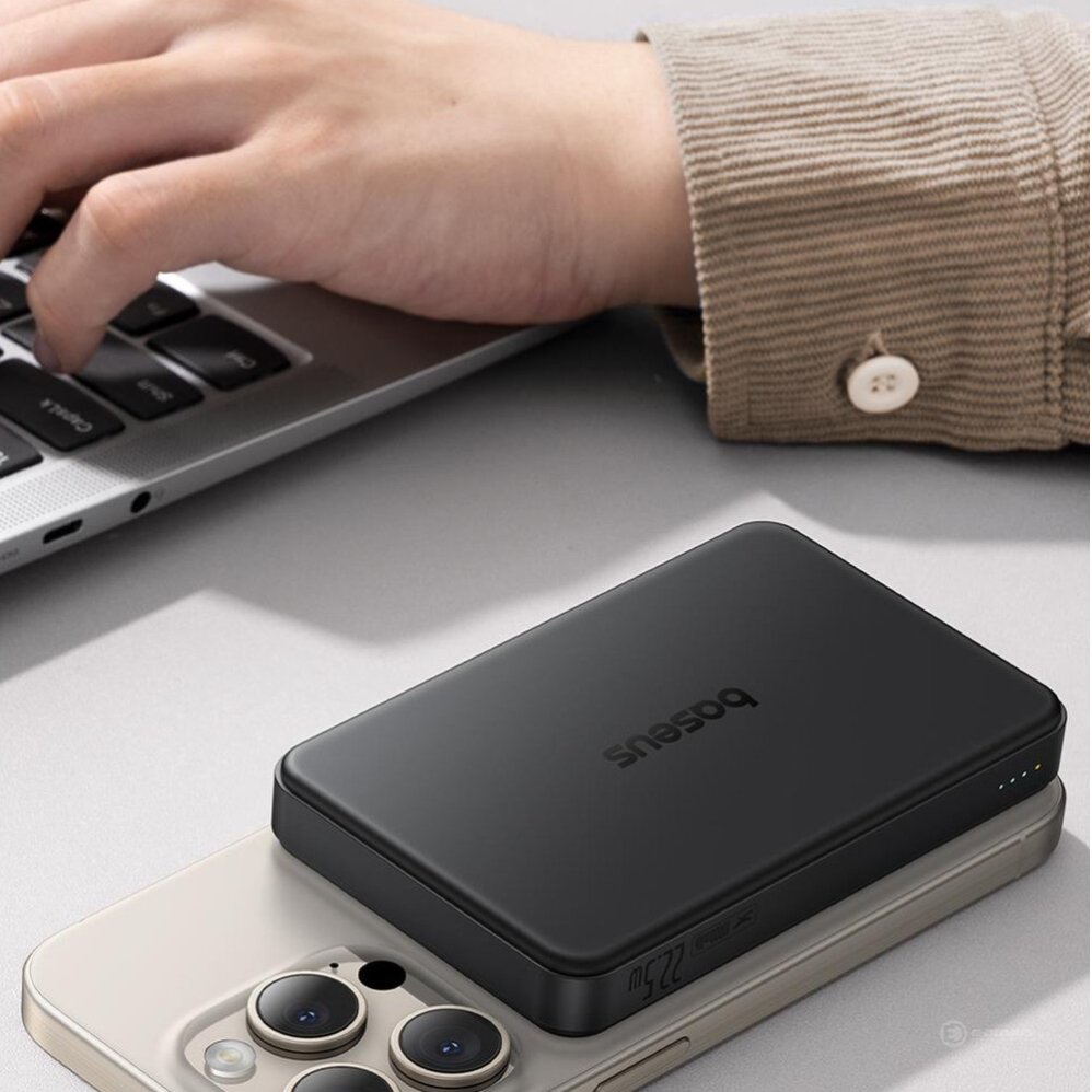 Išorinė baterija Baseus Airpow II 10000 mAh Qi2 su MagSafe 22.5 W ir Baseus Simple Series USB-C – USB-C 20 V/3 A (30 cm) kabeliu – juoda 5