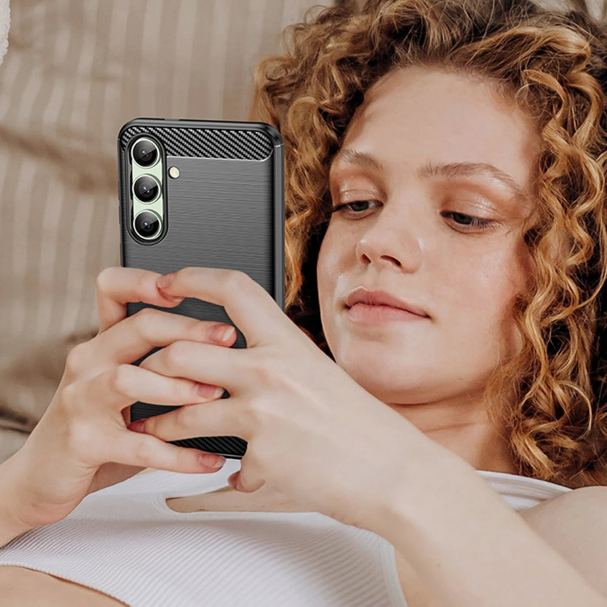 Dėklas Carbon Samsung Galaxy S24 FE - Juodas 6 Dėklas Carbon Samsung Galaxy S24 FE - Juodas 6