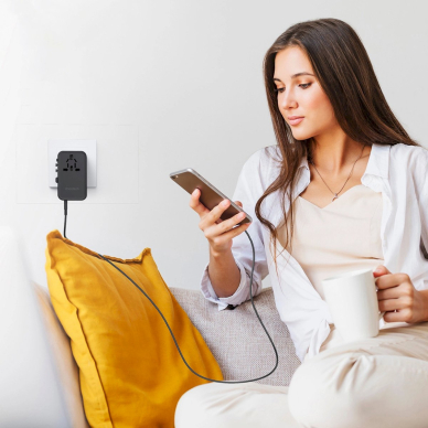 Choetech PD5021 45W kelioninis adapteris EU/US/AUS/UK su integruotu USB-C kabeliu – juodas 3