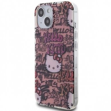 Dėklas Hello Kitty IML Tags Graffiti iPhone 15 - rožinis 1 Dėklas Hello Kitty IML Tags Graffiti iPhone 15 - rožinis 1
