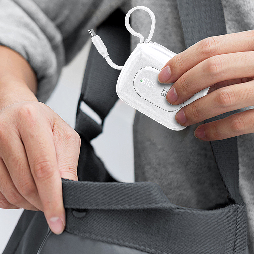 Išorinė baterija Dudao K32 10000 mAh 22.5 W su integruotu USB-C / Lightning kabeliu – balta 2 Išorinė baterija Dudao K32 10000 mAh 22.5 W su integruotu USB-C / Lightning kabeliu – balta 2