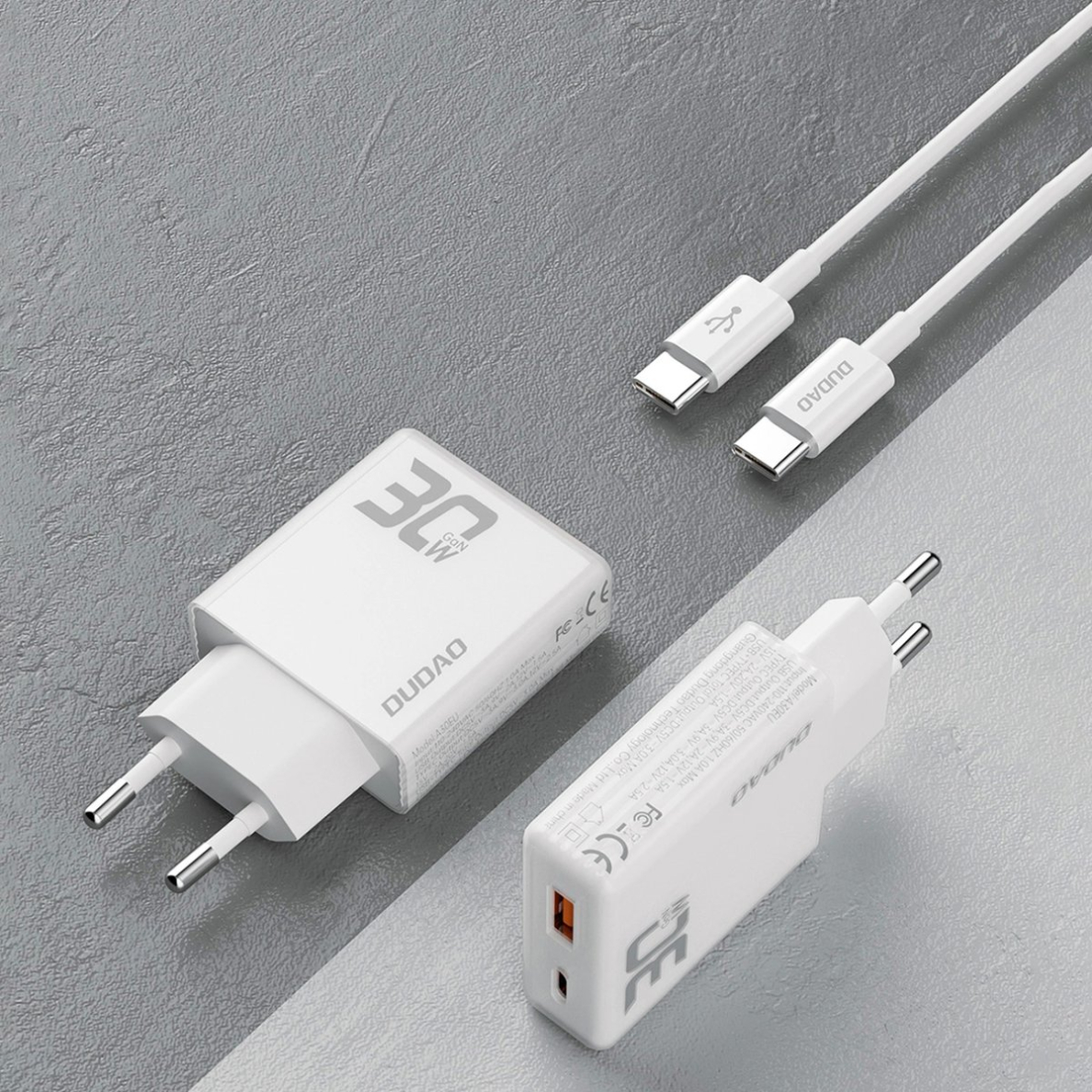 Dudao A30EUT GaN 30W USB-A / USB-C sieninis įkroviklis + USB-C – USB-C kabelis – baltas 2