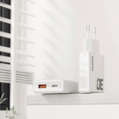 Dudao A30EUT GaN 30W USB-A / USB-C sieninis įkroviklis + USB-C – USB-C kabelis – baltas 3