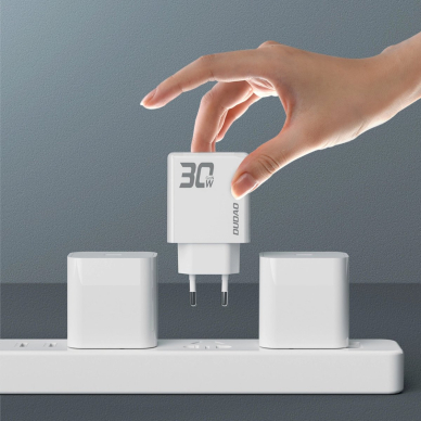 Dudao A30EUT GaN 30W USB-A / USB-C sieninis įkroviklis + USB-C – USB-C kabelis – baltas 5