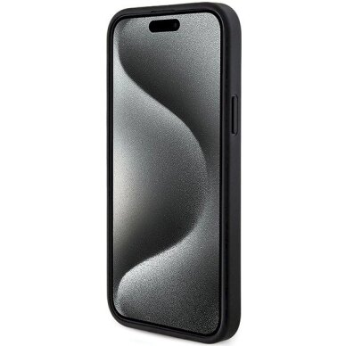 iPhone 14/15/13 dėklas Guess 4G Collection iš odos su metaliniu logotipu ir MagSafe – juodas 4 iPhone 14/15/13 dėklas Guess 4G Collection iš odos su metaliniu logotipu ir MagSafe – juodas 4