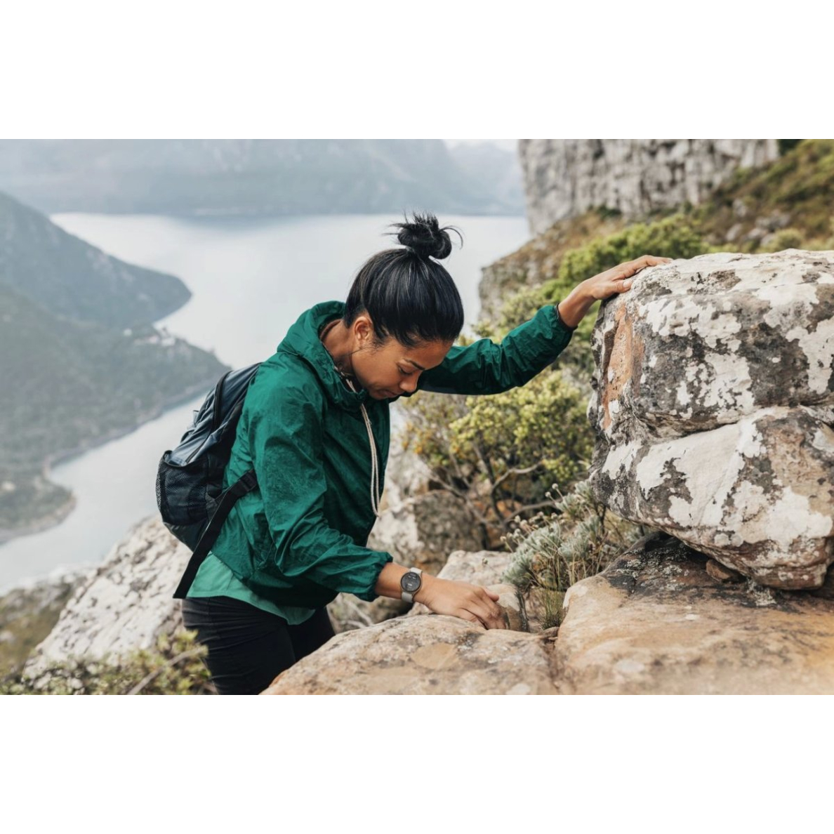 Hama 8900 GPS AMOLED išmanusis laikrodis 1.32" su smėlio silikoniniu dirželiu - auksinis 12 Hama 8900 GPS AMOLED išmanusis laikrodis 1.32" su smėlio silikoniniu dirželiu - auksinis 12