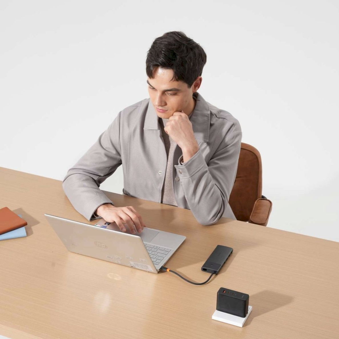 Baseus Metal Gleam Series HUB 10in1 USB-C – USB-C PD / USB-C / 3x USB-A / 2x HDMI / RJ-45 / SD / TF – juodas 4 Baseus Metal Gleam Series HUB 10in1 USB-C – USB-C PD / USB-C / 3x USB-A / 2x HDMI / RJ-45 / SD / TF – juodas 4