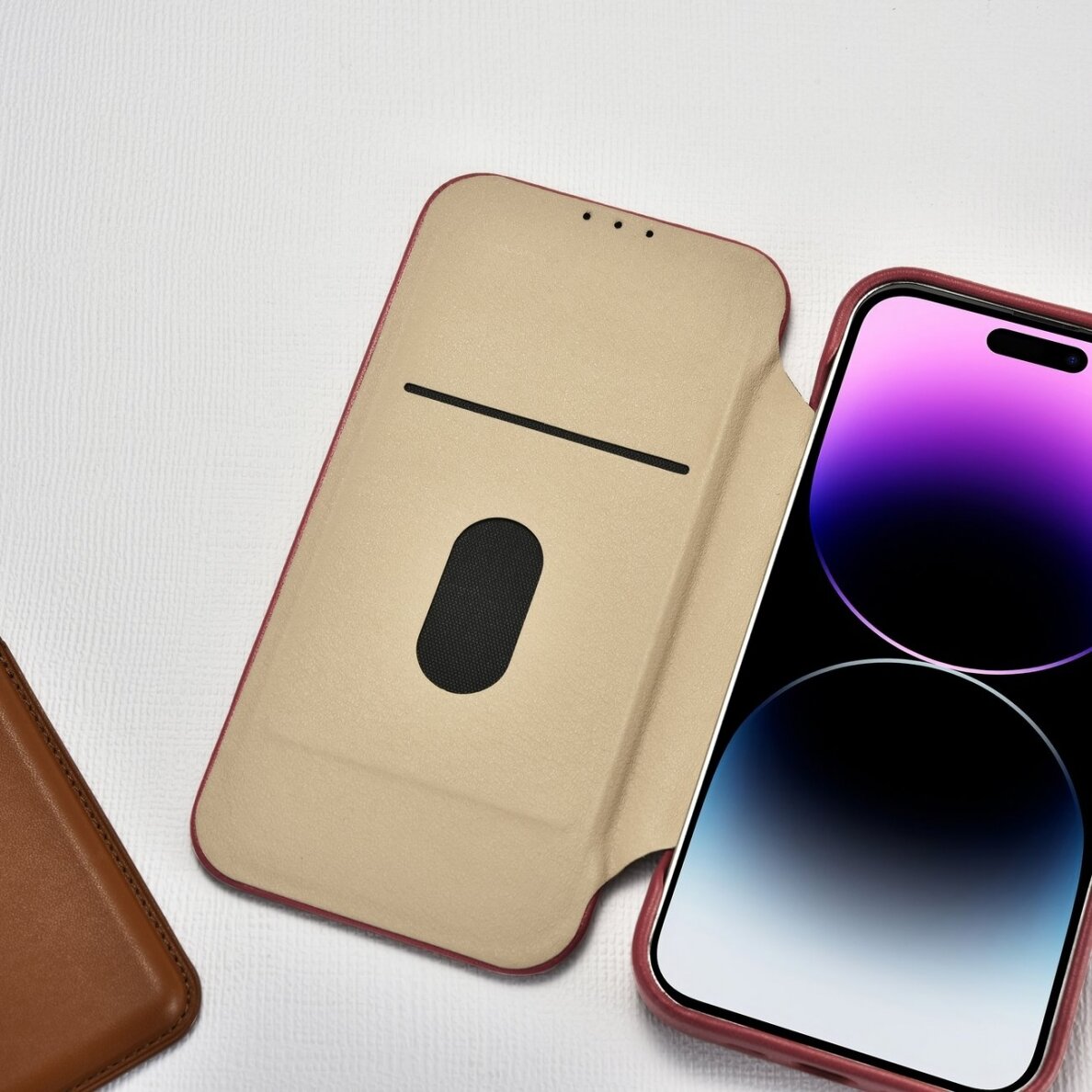 Dėklas iCarer CE Premium Leather Folio Case iPhone 14 Pro (MagSafe) Raudonas (WMI14220714-RD) 20 Dėklas iCarer CE Premium Leather Folio Case iPhone 14 Pro (MagSafe) Raudonas (WMI14220714-RD) 20