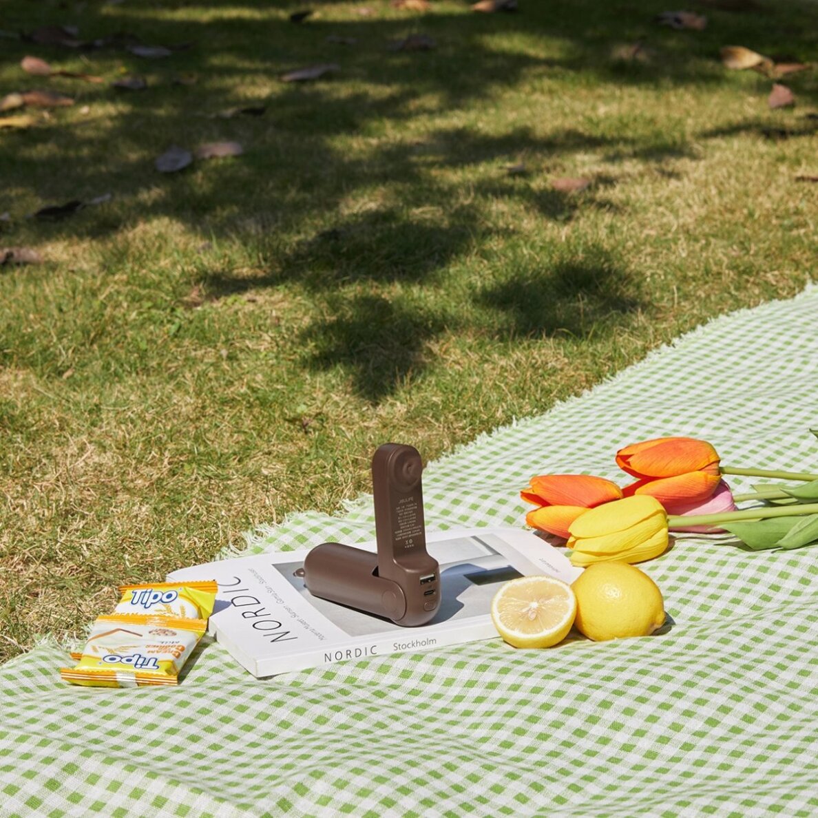 Rankinis ventiliatorius Jisulife Life8 Plus nešiojamas USB su Power Bank ir žibintuvėliu – rudas 3 Rankinis ventiliatorius Jisulife Life8 Plus nešiojamas USB su Power Bank ir žibintuvėliu – rudas 3