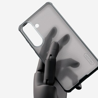 Samsung Galaxy S26+ Nillkin Super Frosted Shield Pro dėklas – juodas pusiau skaidrus 7