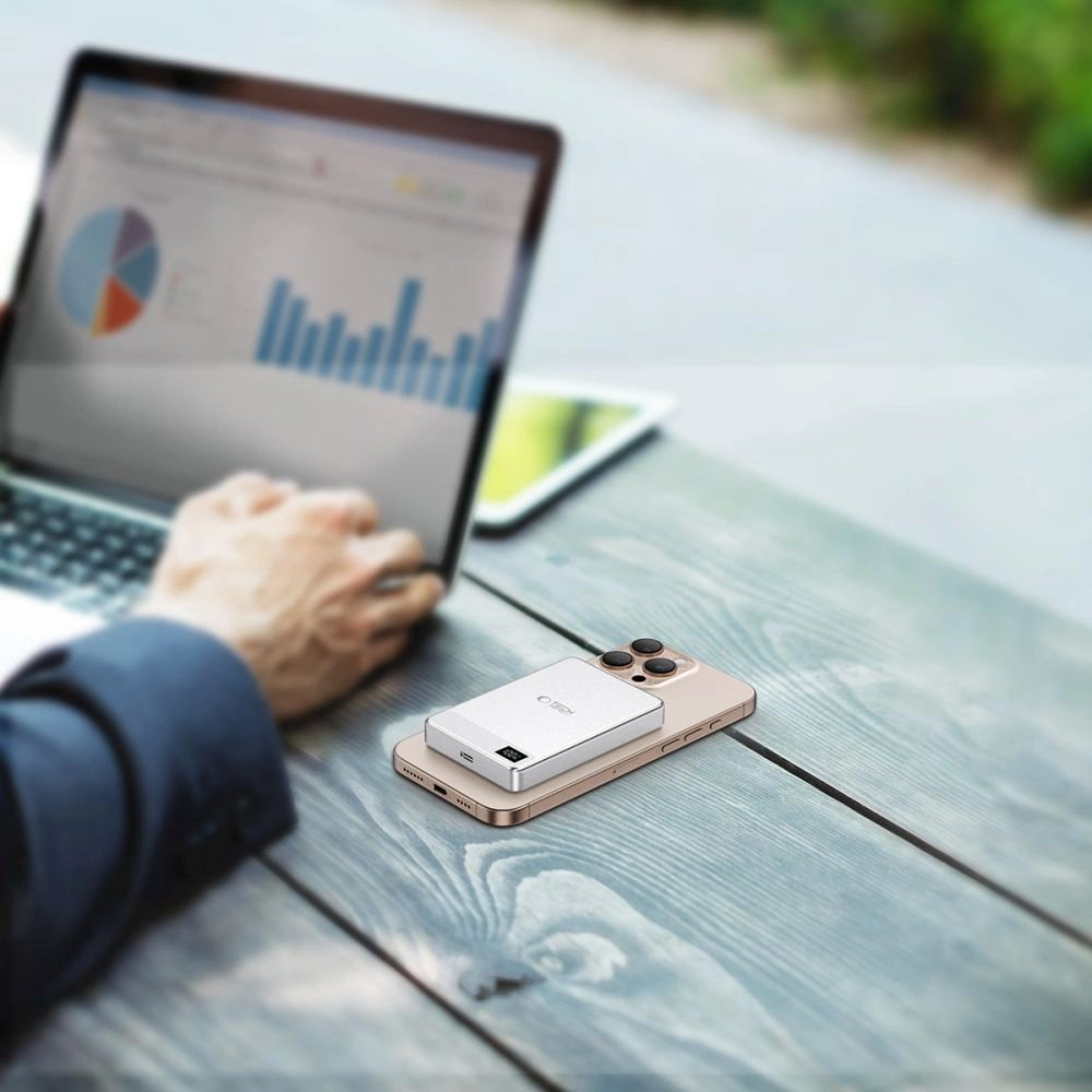 Tech-Protect PB33 LifeMag Powerbank su MagSafe 5000mAh – sidabrinis 8 Tech-Protect PB33 LifeMag Powerbank su MagSafe 5000mAh – sidabrinis 8