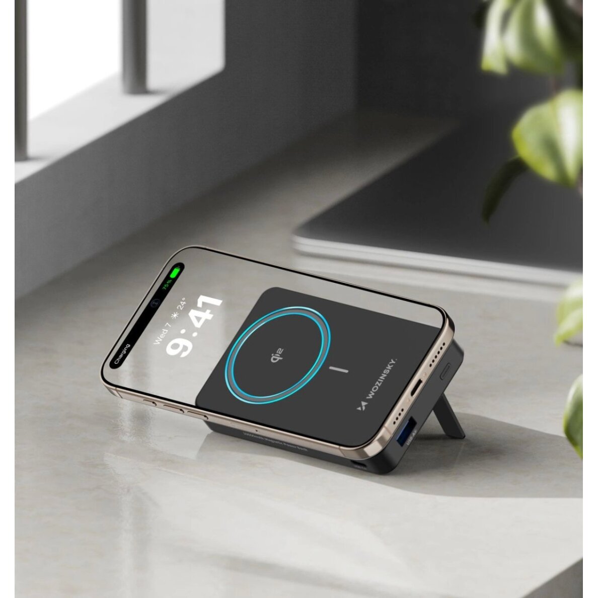 Išorinė baterija Powerbank Wozinsky WLWP-10KA0Y3S 22.5W PD Qi2 10000mAh su stovu, 1x USB-A / 1x USB-C – juoda 15 Išorinė baterija Powerbank Wozinsky WLWP-10KA0Y3S 22.5W PD Qi2 10000mAh su stovu, 1x USB-A / 1x USB-C – juoda 15