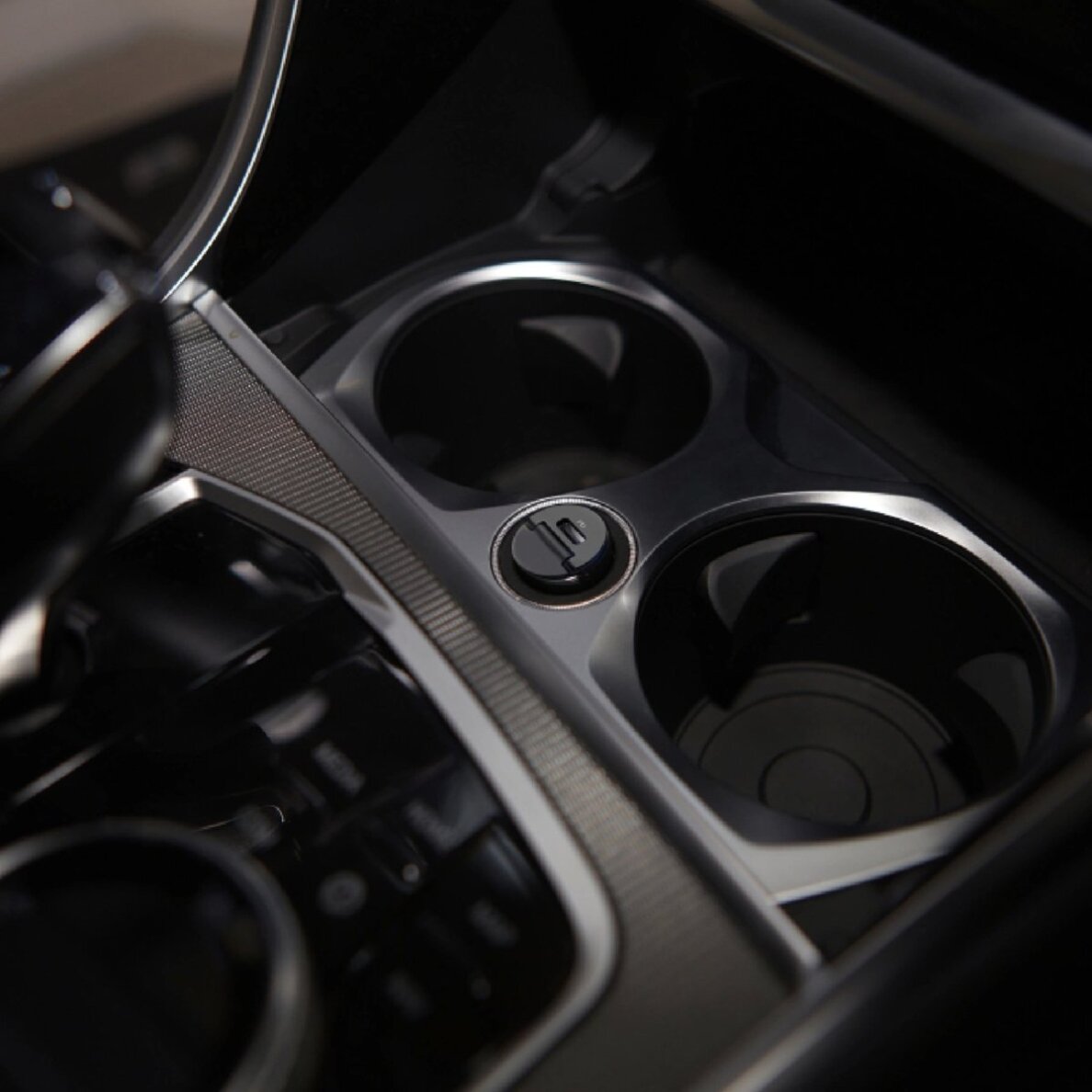 Automobilinis įkroviklis Puro Mini 20W USB-C – juodas 1 Automobilinis įkroviklis Puro Mini 20W USB-C – juodas 1