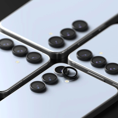 Ringke kameros rėmelio apsauga (2 vnt.) skirtas Samsung Galaxy S24 FE – juoda 5 Ringke kameros rėmelio apsauga (2 vnt.) skirtas Samsung Galaxy S24 FE – juoda 5