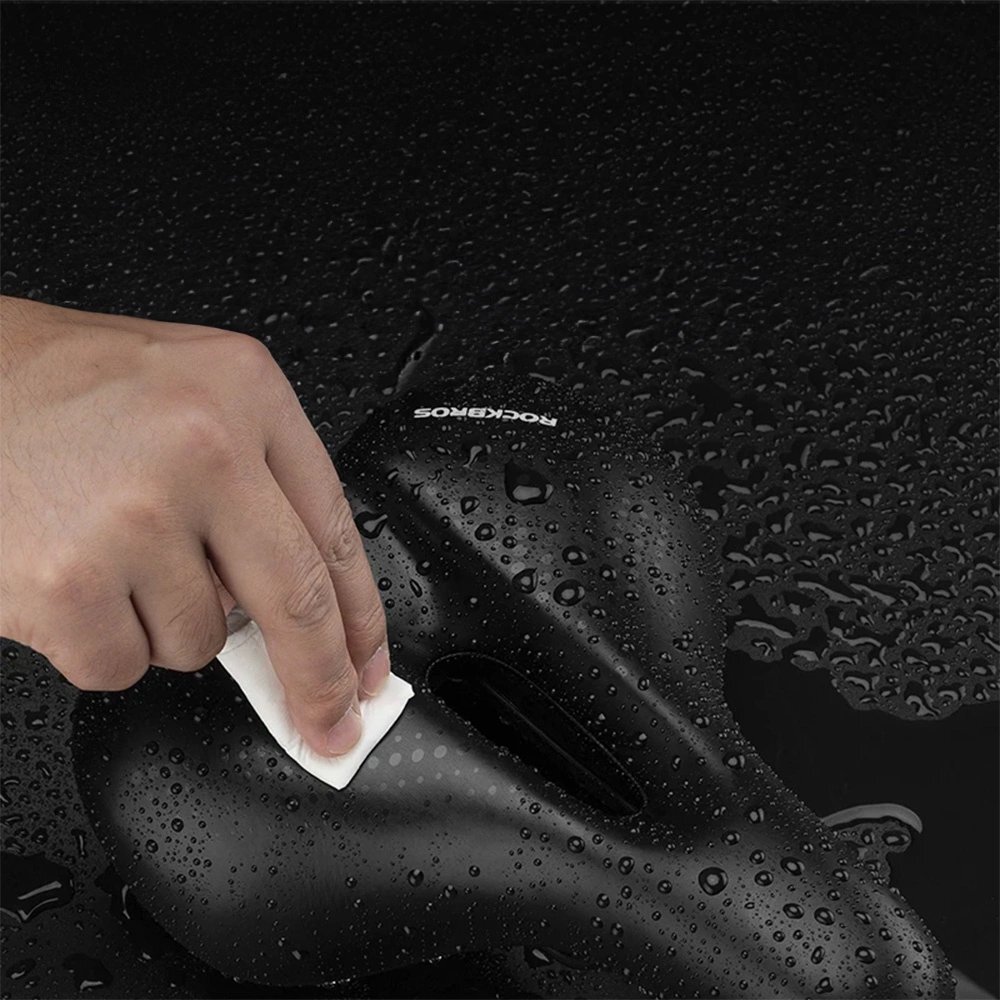 Dviračio balnelis Rockbros 38218916002 su lempute – juodas 1