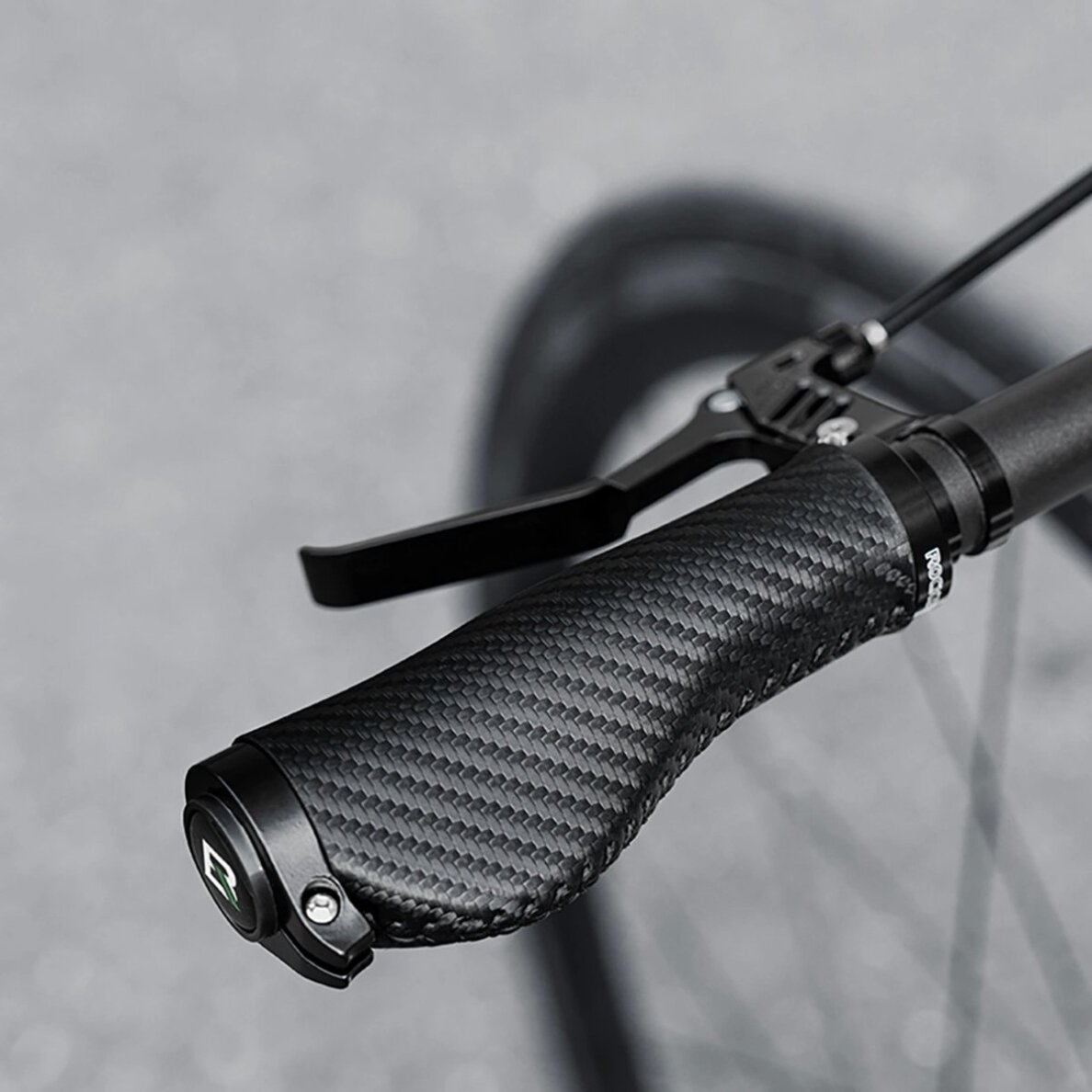 Dviračio rankenos Rockbros Twisted Ergonomic Anti-Slip – juodos 1 Dviračio rankenos Rockbros Twisted Ergonomic Anti-Slip – juodos 1