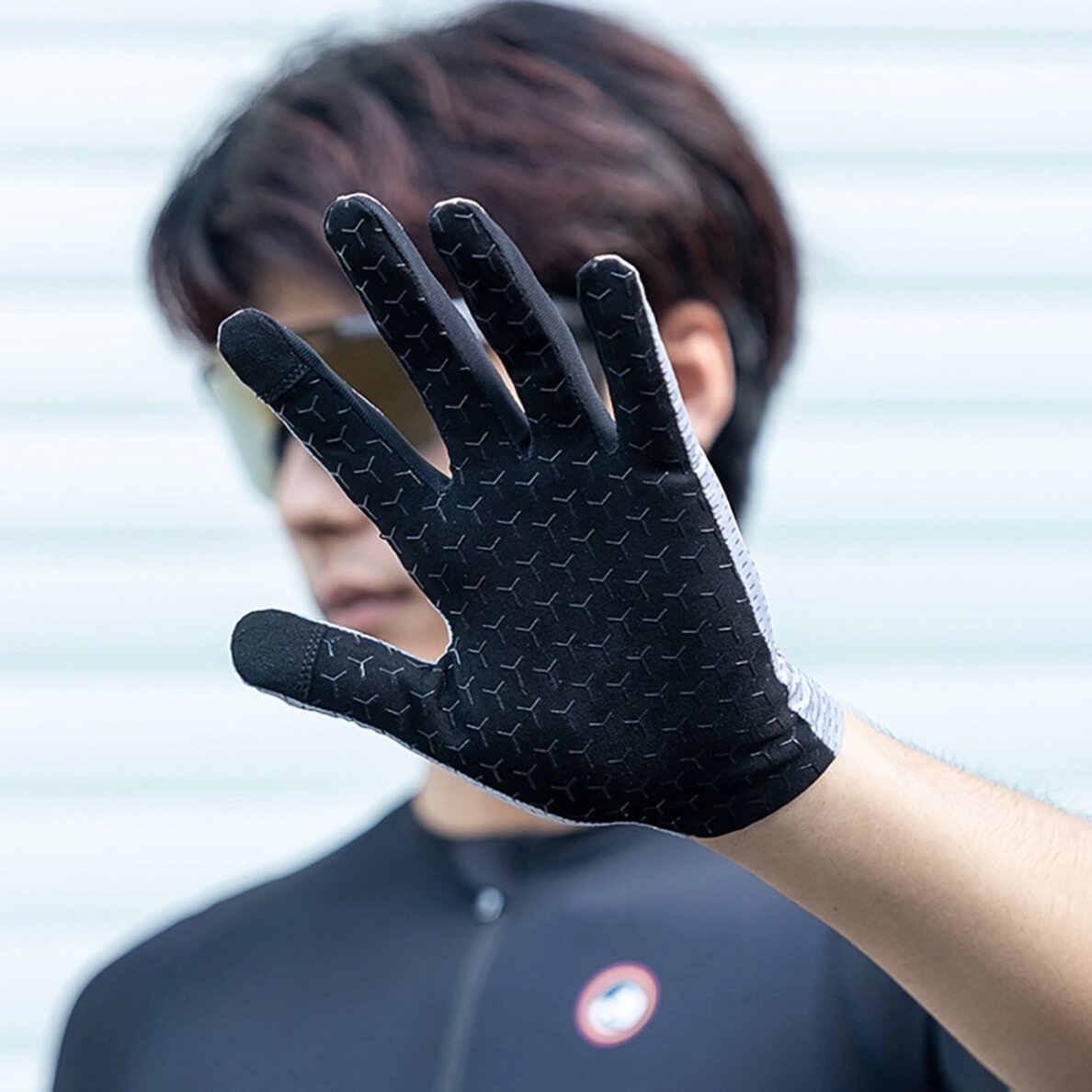 Dviračio pirštinės Rockbros kvėpuojančios, ilgos, dydis XXL – pilkos 3 Dviračio pirštinės Rockbros kvėpuojančios, ilgos, dydis XXL – pilkos 3