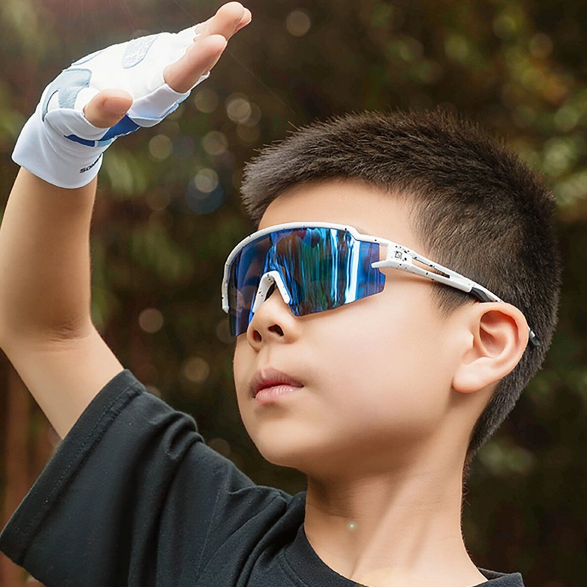 Dviračio akiniai Rockbros fotochrominiai su UV apsauga ir korekciniu įdėklu – permatomi juodi 13 Dviračio akiniai Rockbros fotochrominiai su UV apsauga ir korekciniu įdėklu – permatomi juodi 13