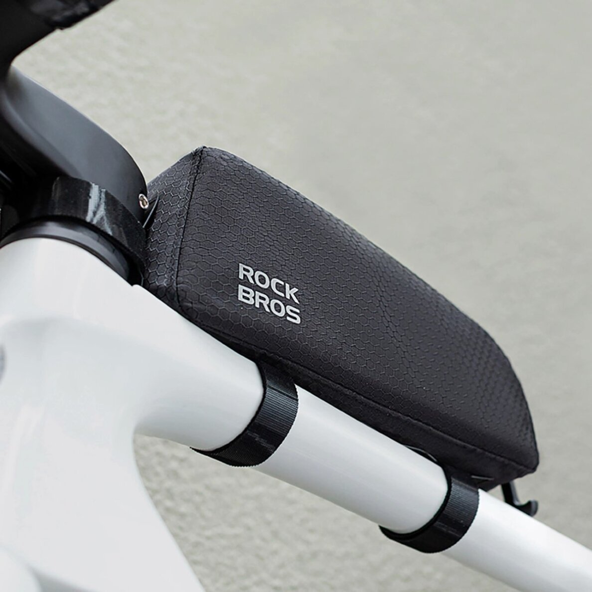 Dviračio rėmo viršutinės dalies krepšys Rockbros Top Tube 0.9 l – juodas 11