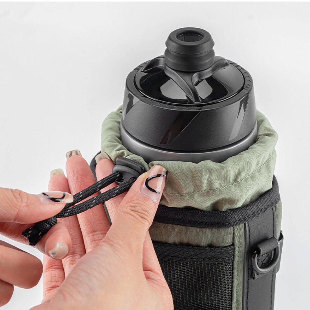 Gertuvės krepšys Rockbros Travel Bottle su peties dirželiu 1 l – žalias 3 Gertuvės krepšys Rockbros Travel Bottle su peties dirželiu 1 l – žalias 3