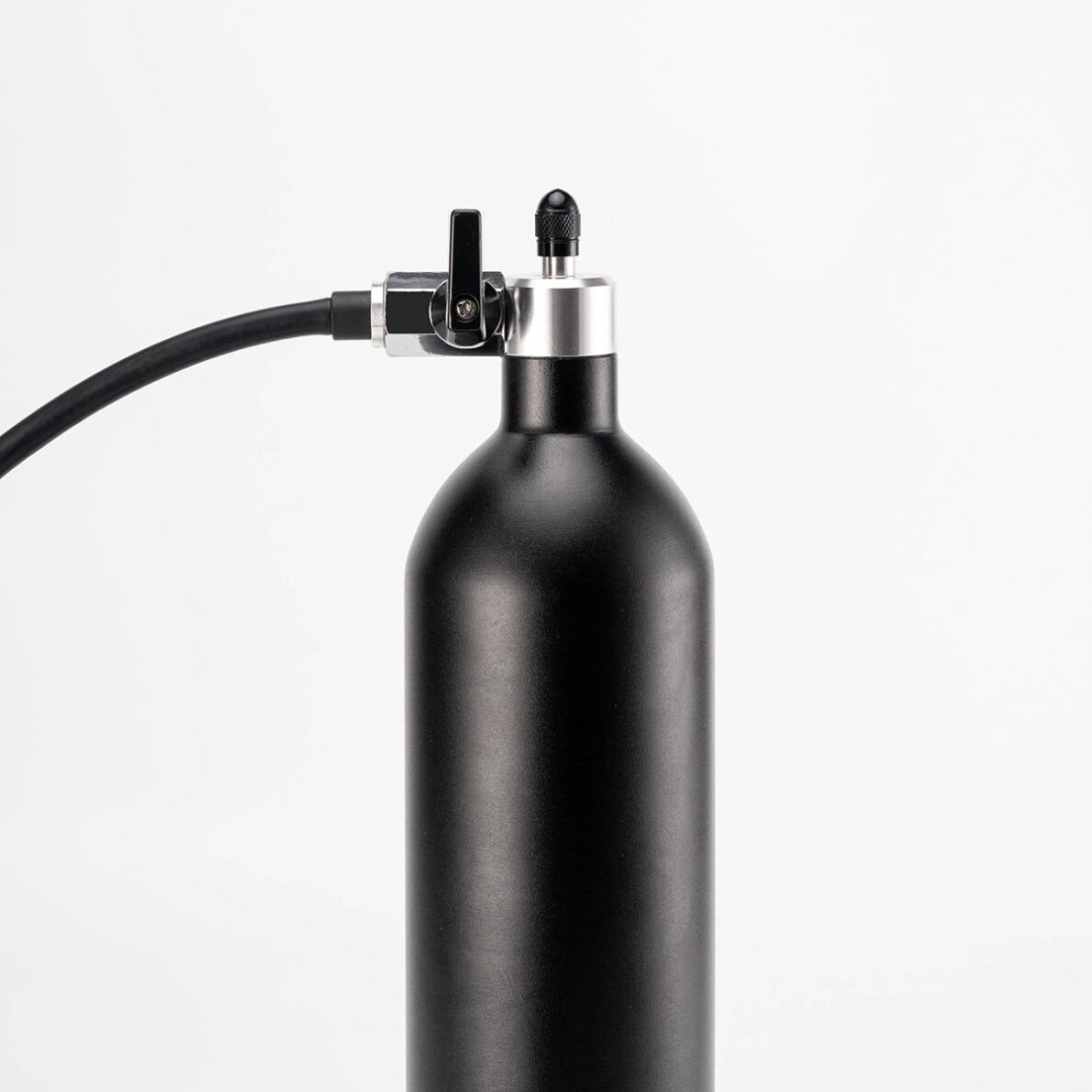 Padangų pripūtėjas Rockbros Tubeless Tire Inflator 200 PSI 1.2 l – juodas 3 Padangų pripūtėjas Rockbros Tubeless Tire Inflator 200 PSI 1.2 l – juodas 3