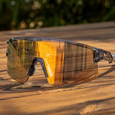 Dviračio akiniai Rockbros fotochrominiai su UV apsauga ir korekciniu įdėklu – permatomi juodi 2 Dviračio akiniai Rockbros fotochrominiai su UV apsauga ir korekciniu įdėklu – permatomi juodi 2