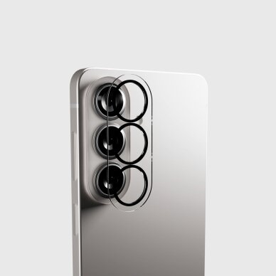 Samsung Galaxy S26 SBS galinės kameros apsauginis stiklas su juodu rėmeliu 2 Samsung Galaxy S26 SBS galinės kameros apsauginis stiklas su juodu rėmeliu 2