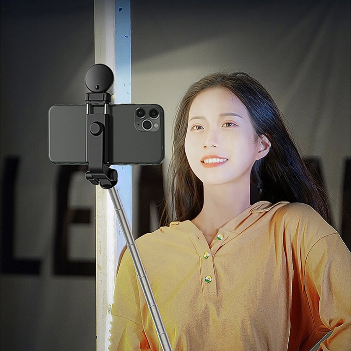 WH1YXS teleskopinis trikojis 1 m su apvalia lempa ir telefono laikikliu – juodas 10