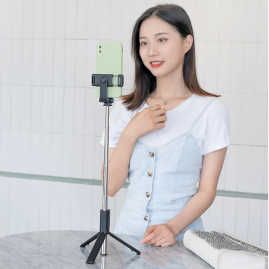 Trikojis stovas WRY1S teleskopinis 0.7m, skirtas telefonui – juodas 11 Trikojis stovas WRY1S teleskopinis 0.7m, skirtas telefonui – juodas 11