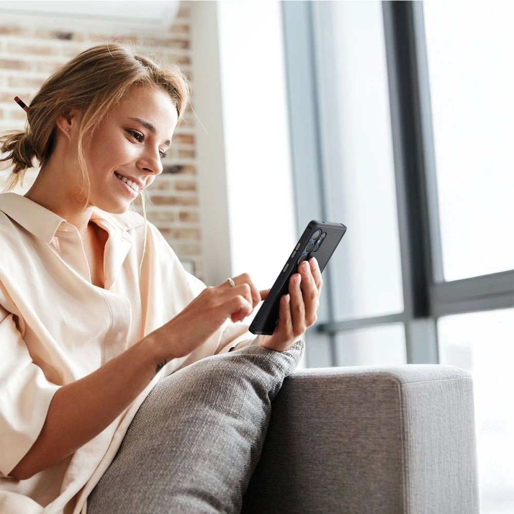 Samsung Galaxy S25 Ultra – Spigen Core Armor Mag dėklas - Juodas 8 Samsung Galaxy S25 Ultra – Spigen Core Armor Mag dėklas - Juodas 8