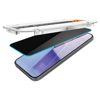 iPhone 15 Plus Spigen Glas.tR EZ Fit privatumo grūdintas stiklas 4