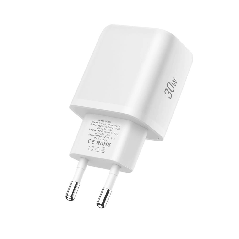 Sieninis įkroviklis Tech-Protect NCA30 PD 30W / QC3.0 USB-A / USB-C + USB-C / Lightning laidas 100 cm – baltas 4 Sieninis įkroviklis Tech-Protect NCA30 PD 30W / QC3.0 USB-A / USB-C + USB-C / Lightning laidas 100 cm – baltas 4
