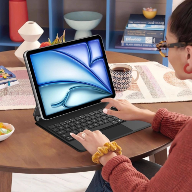 iPad Air 10.9” 2020 / 2022 / iPad Air 11” 2024 / 2025 Tech-Protect Smartcase Magnetic su klaviatūra - juodas 9