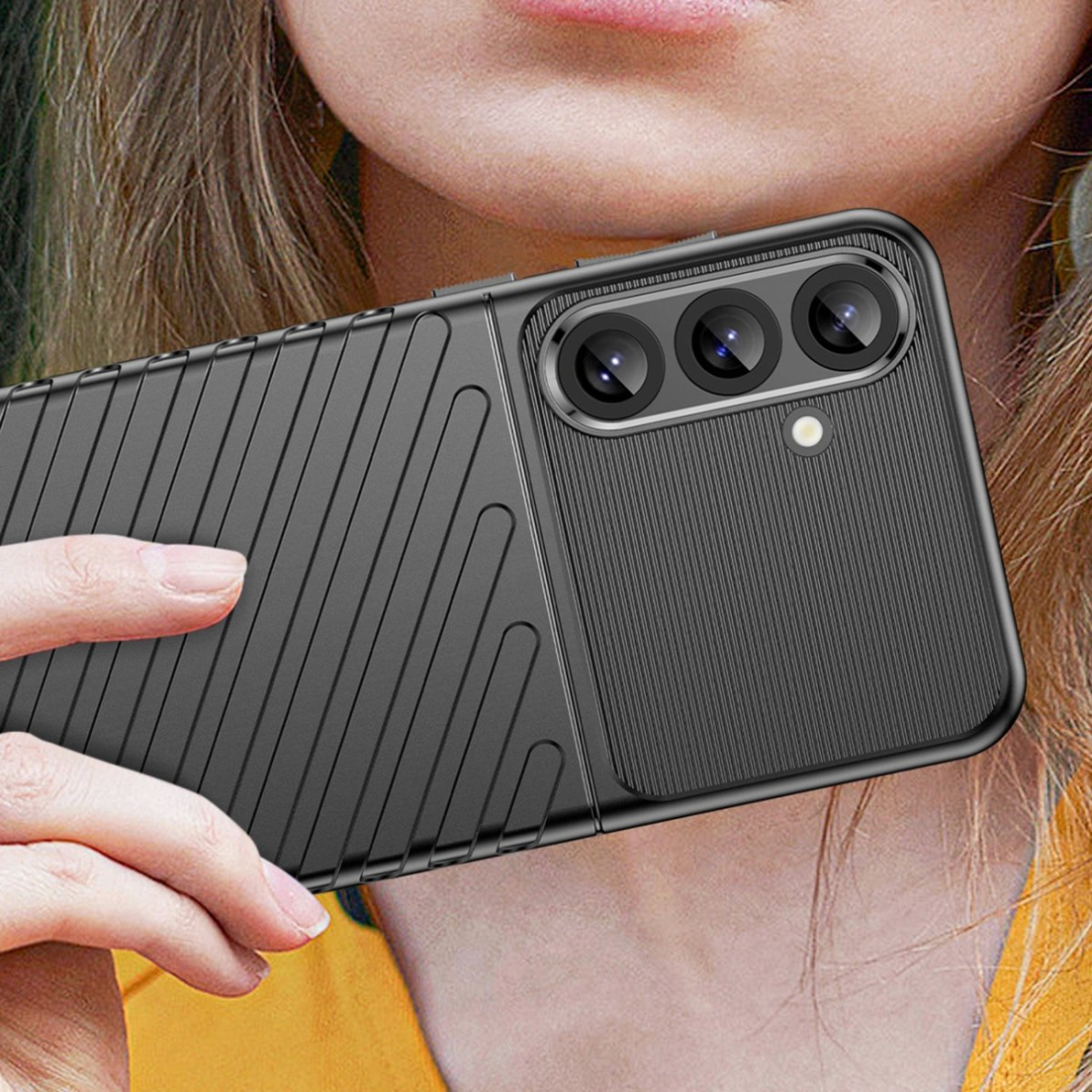 Thunder Dėklas Samsung Galaxy S25+ Silicone Armored Cover - Juodas 4 Thunder Dėklas Samsung Galaxy S25+ Silicone Armored Cover - Juodas 4