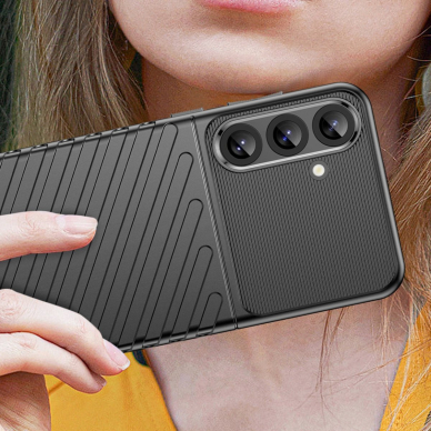 Thunder Dėklas Samsung Galaxy S25+ Silicone Armored Cover - Juodas 4 Thunder Dėklas Samsung Galaxy S25+ Silicone Armored Cover - Juodas 4