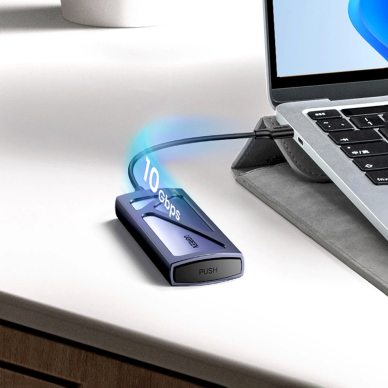 Ugreen CM578 15512 Korpusas M.2 NVMe diskui 10Gbps + USB-C / USB-A ir USB-C / USB-C kabeliai – juodas 3