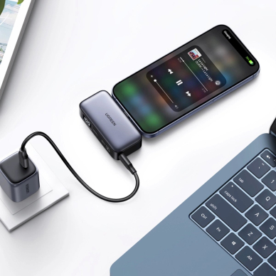 Ugreen PB503 Powerbank 5000mAh su USB-C jungtimi ir integruotu USB-C kištuku – pilkas 12