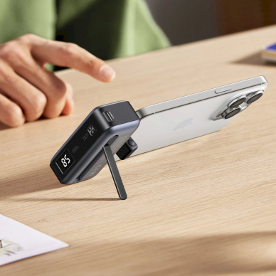 Ugreen PB503 Powerbank 5000mAh su USB-C jungtimi ir integruotu USB-C kištuku – pilkas 14