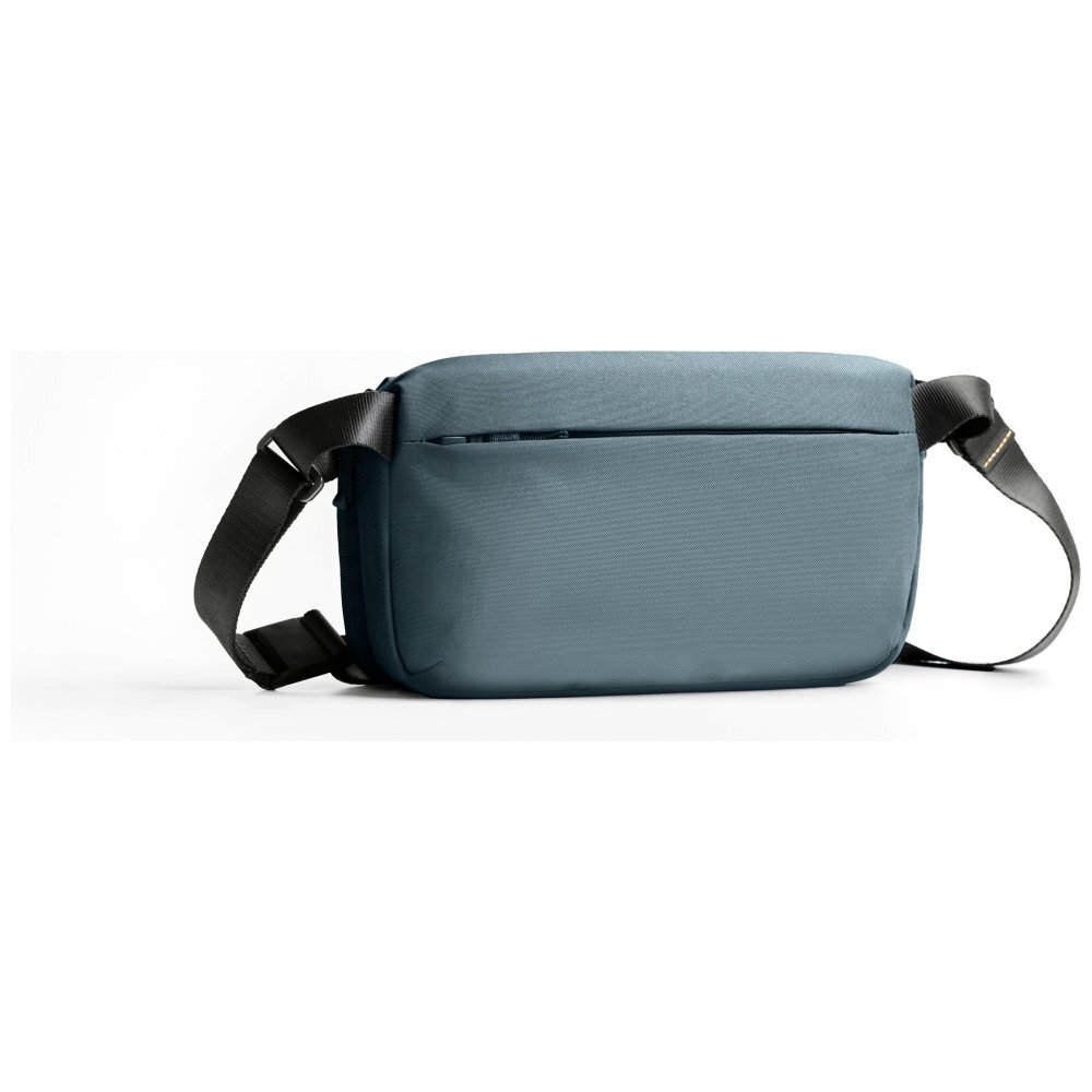 Uniq Crossbody Denver 5L rankinė – mėlyna 1 Uniq Crossbody Denver 5L rankinė – mėlyna 1
