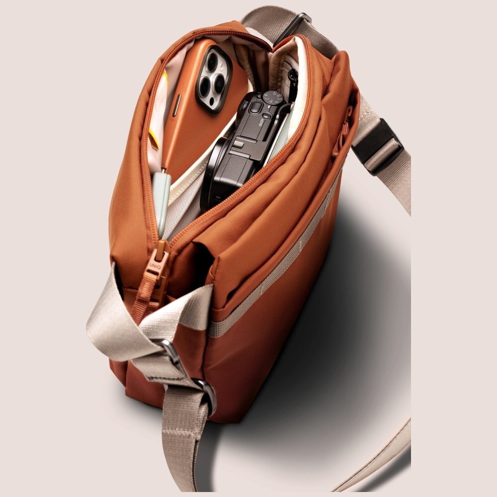 Uniq Crossbody Denver 5L rankinė – oranžinė 3