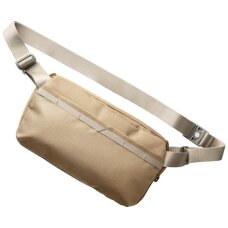 Uniq Crossbody Denver 5L rankinė – smėlio spalvos
