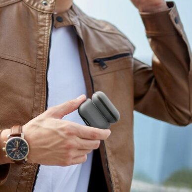 AirPods Pro 2 Uniq Lyden DS dėklas – pilkas/juodas 3 AirPods Pro 2 Uniq Lyden DS dėklas – pilkas/juodas 3