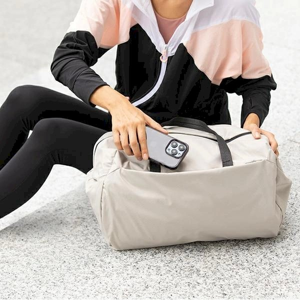 Uniq case Air Fender iPhone 14 Plus 6.7 Juodas 8 Uniq case Air Fender iPhone 14 Plus 6.7 Juodas 8