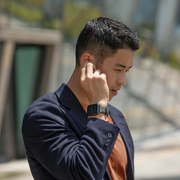 Apple Watch Series 4/5/6/7/8/SE/SE2/Ultra 42/44/45 mm Uniq Linus Airosoft silikoninis dirželis – juodas / midnight black 1 Apple Watch Series 4/5/6/7/8/SE/SE2/Ultra 42/44/45 mm Uniq Linus Airosoft silikoninis dirželis – juodas / midnight black 1